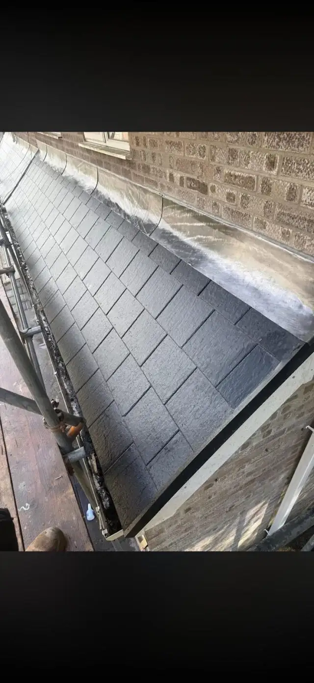 Natural slate roof by Yellowstone Roofing, Wiltshire 13