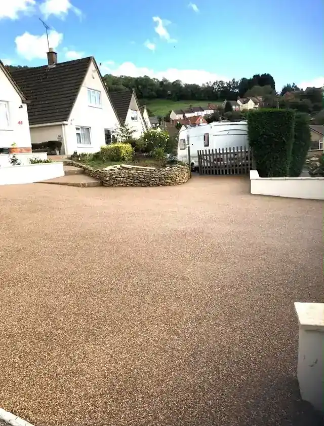 Resin driveway by Yellowstone, Wiltshire 7