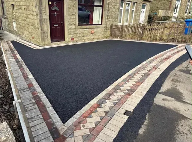Tarmac driveway by Yellowstone, Wiltshire 3
