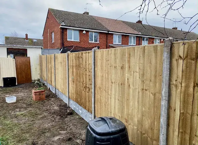 Garden fencing by Yellowstone, Wiltshire 1