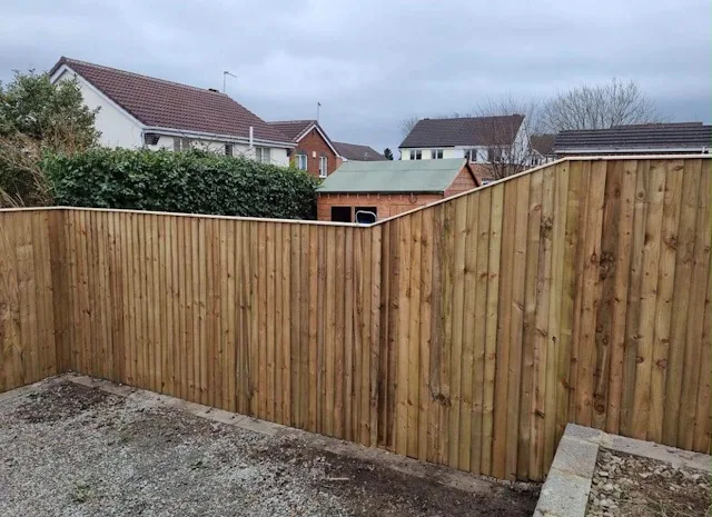 Garden fencing by Yellowstone, Wiltshire 7