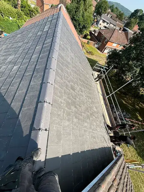 Natural slate roof by Yellowstone Roofing, Wiltshire 2