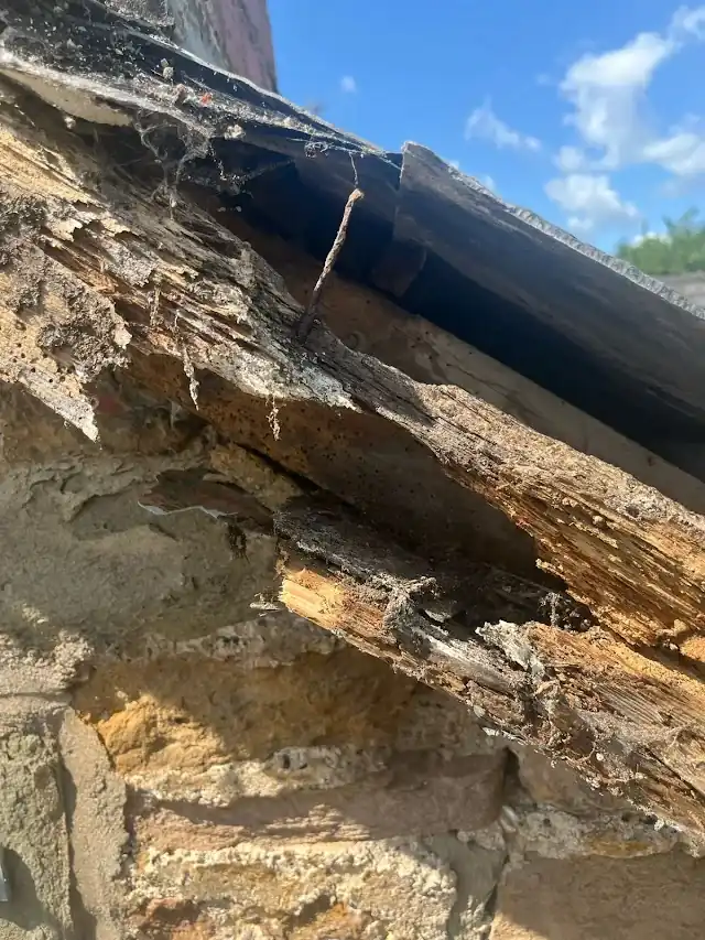 Roof repair by Yellowstone Roofing, Wiltshire 7