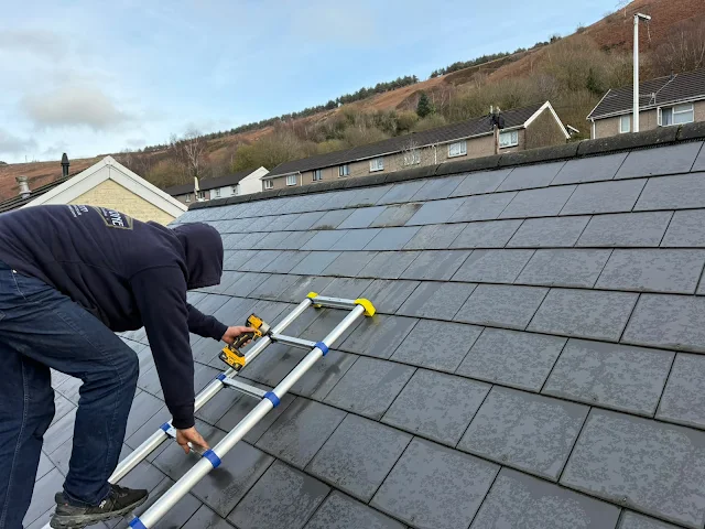 Roof repair by Yellowstone Roofing, Wiltshire 11
